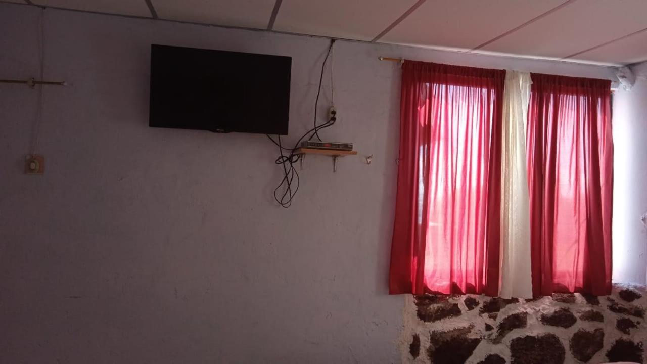 Hostal Cabanas Don Jorge Пуэрто-Бакерисо-Морено Экстерьер фото